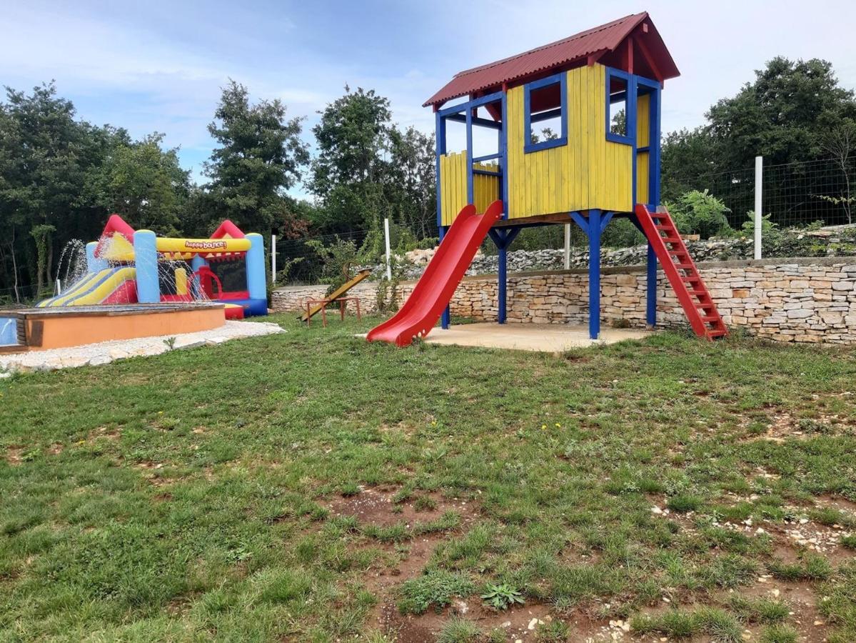 Holiday Park Village Jelovci Kringa Phòng bức ảnh