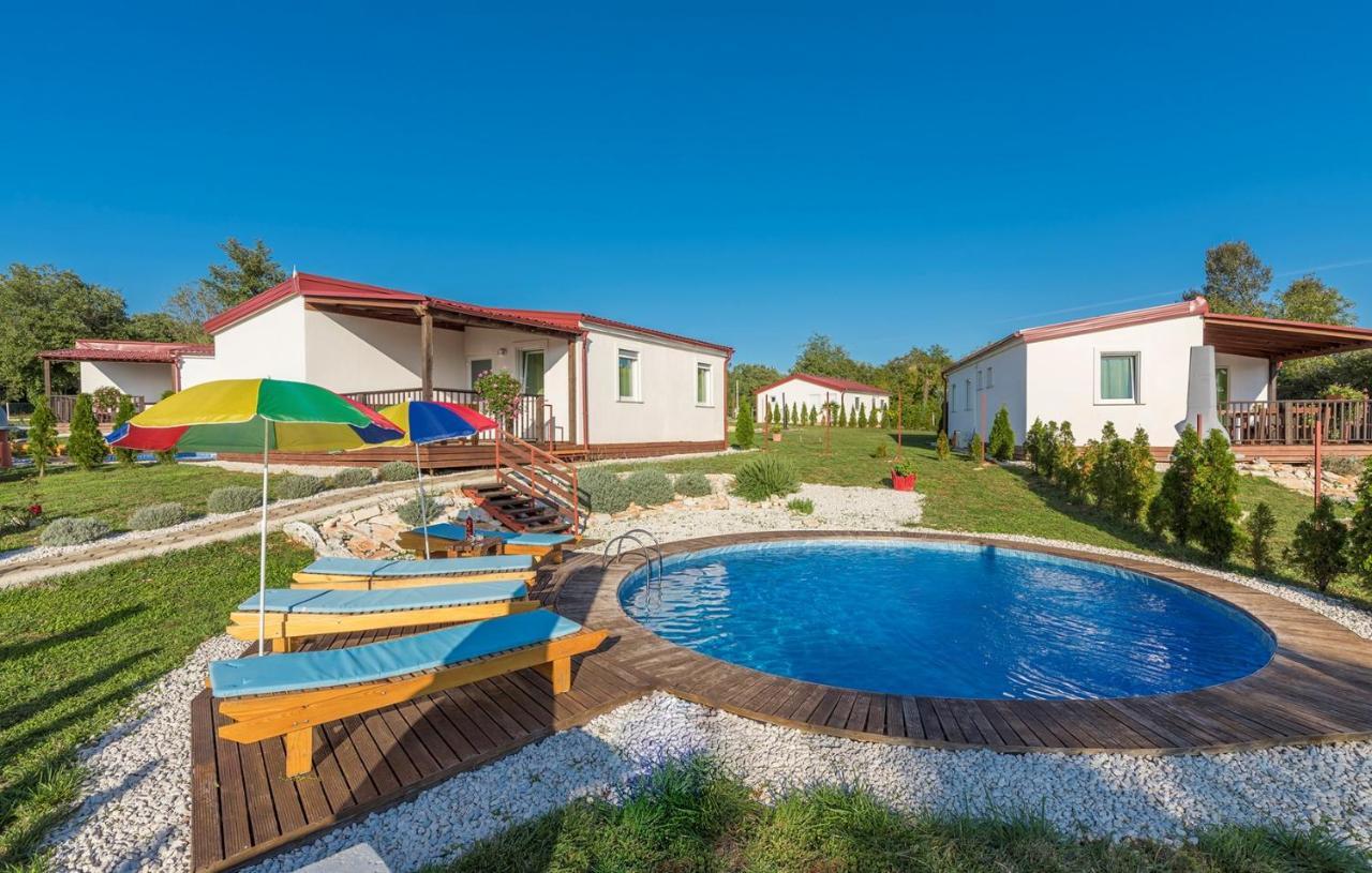 Holiday Park Village Jelovci Kringa Ngoại thất bức ảnh