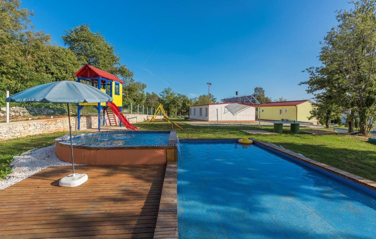 Holiday Park Village Jelovci Kringa Ngoại thất bức ảnh