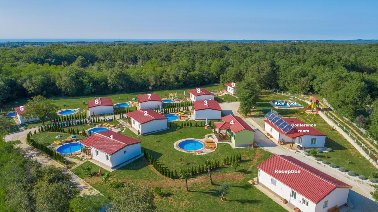 Holiday Park Village Jelovci Kringa Ngoại thất bức ảnh
